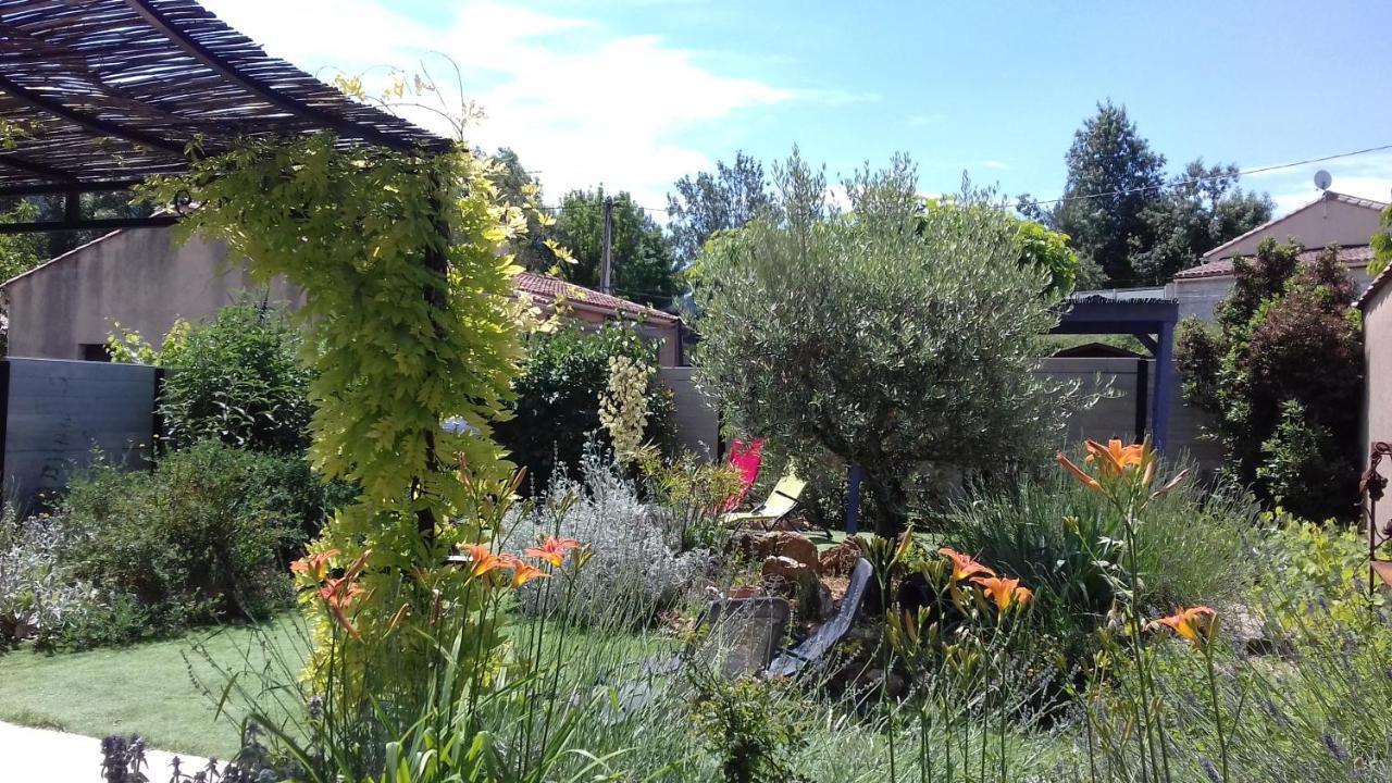 Eclats Du Sud Hebergements "Les Lavandes" Ou "Les Romarins" Meubles De Tourisme Classes 3 Etoiles Auriol Bagian luar foto