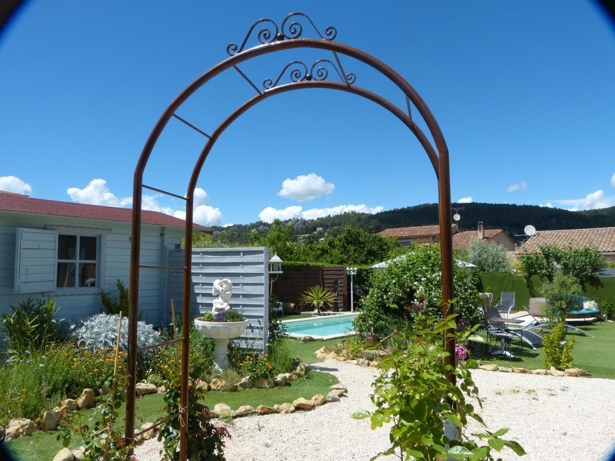 Eclats Du Sud Hebergements "Les Lavandes" Ou "Les Romarins" Meubles De Tourisme Classes 3 Etoiles Auriol Ruang foto